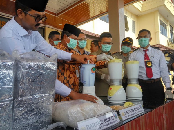 Kapolres Bengkalis Pimpin Pemusnahan Shabu-shabu
